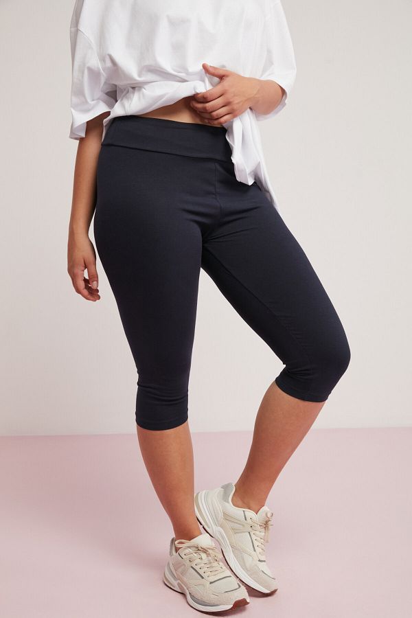 Thick navy blue tights top