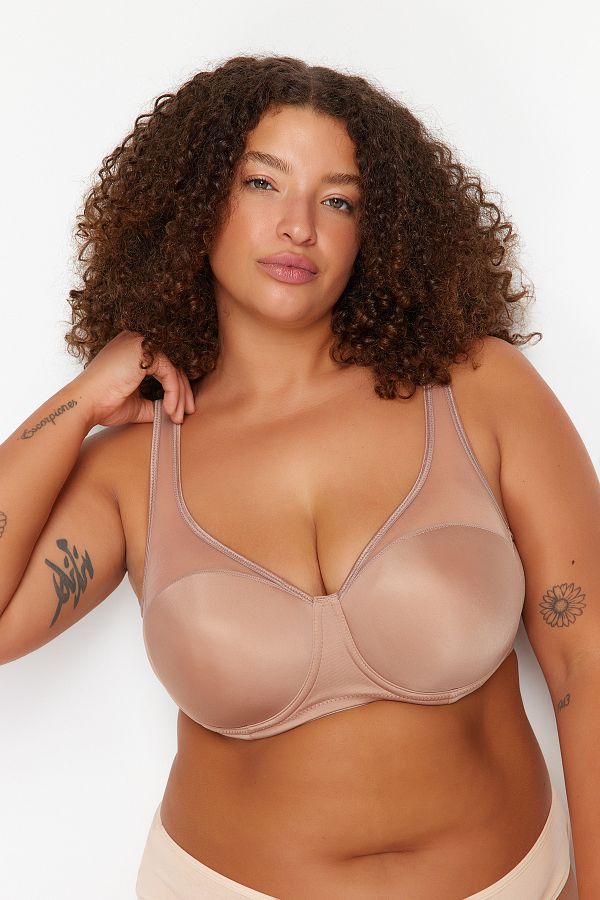 Trendyol Curve-Plus Size Gathering Mesh Detailed Bra - Fixed Coverage and Ironable TBBAW23CW00004 1