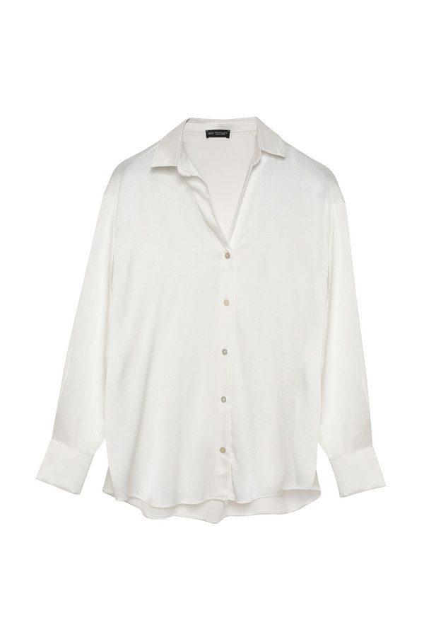 Quzu-V-Neck Buttoned Shirt Ecru 1