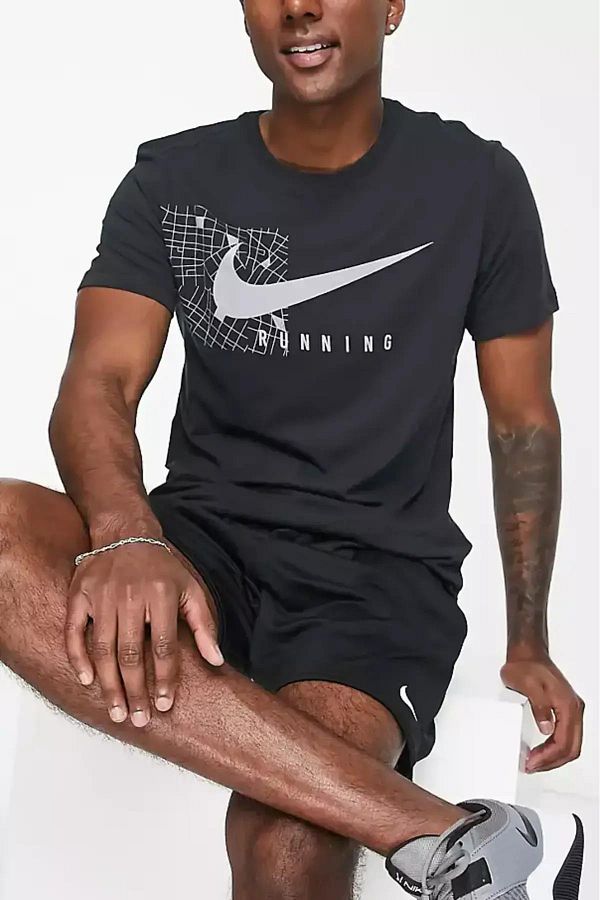 Nike t shirt cut shop