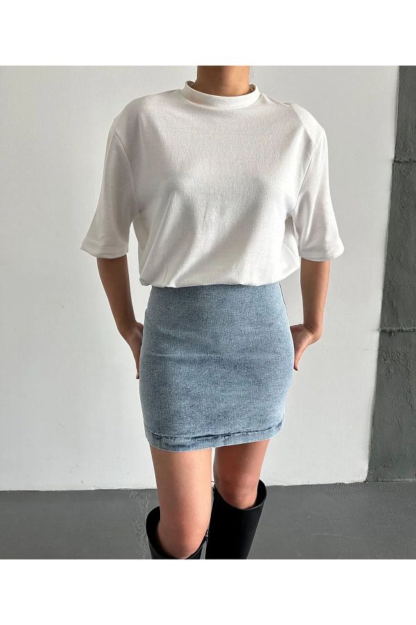 My Blog-Weißes, wattiertes Mini-T-Shirt-Kleid mit Denim-Detail 1