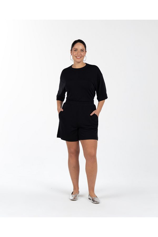LUOKK-Jade Elastic Waist Knitted Plus Size Shorts 1