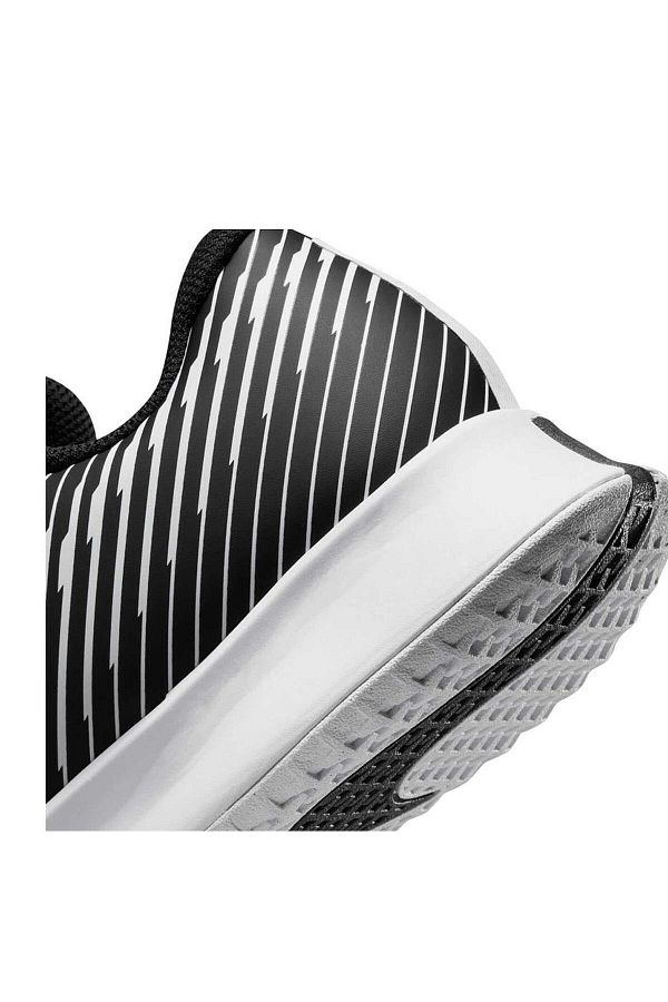 Nike faux leather shoes deals