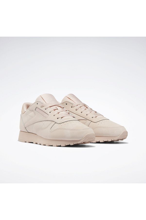 Reebok Walking Shoes Beige Flat Trendyol