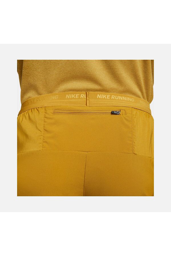 Nike Men s Dri Fit Stride 18cm Brief Lined Running Shorts Trendyol