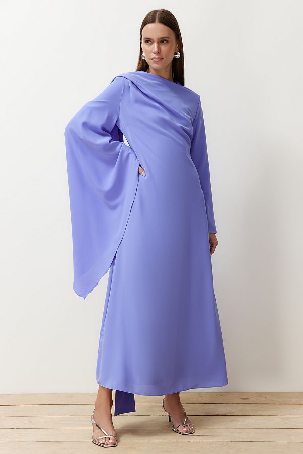 Trendyol Modest-Fliederfarbenes, mit Schal verziertes, gefüttertes Abendkleid TCTSS24DB00036 1