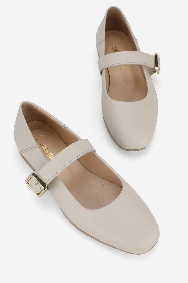 Shoes number 41 sales