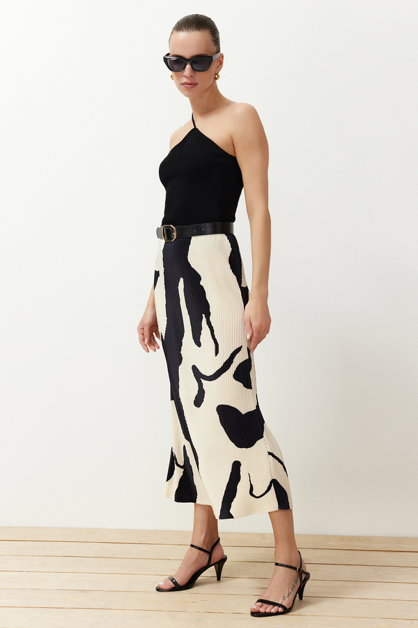 Trendyol Collection-Fusta tricotată elastică midi imprimată în linie A plisată abstractă ecru TWOSS24ET00209 1