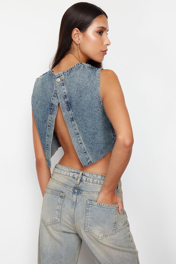 Trendyol Collection-Blaues rückenfreies Denim-Bustier TWOSS24BS00016 1