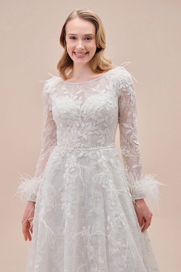 Oleg Cassini A Line Crew Neck Long Sleeve Wedding Dress Feather Detailed Sleeves Trendyol