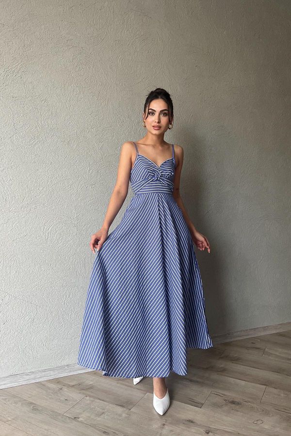Dress with wide skirt cheap