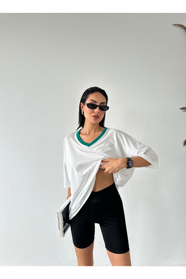 Fiori-Farbiges Basic T-Shirt mit V-Ausschnitt 1