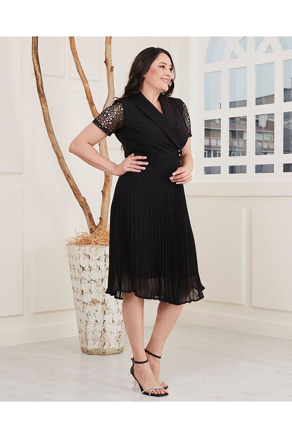 Black pleated mini skirt evening gowns hotsell