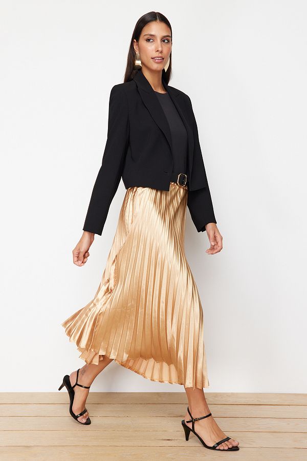 Gold pleated skirt satin store
