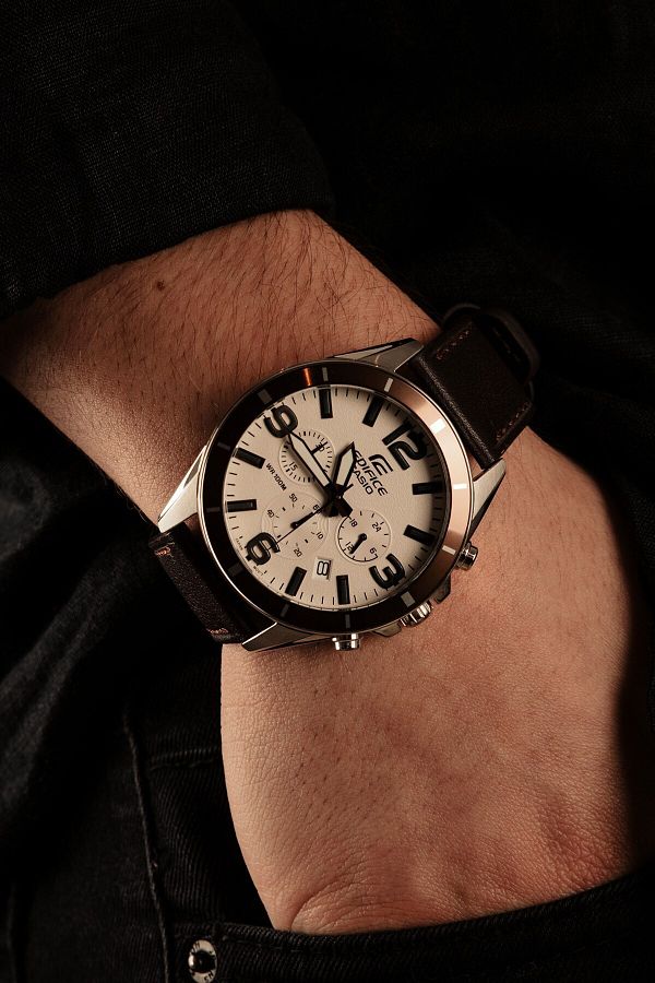 Casio efr 553l cheap