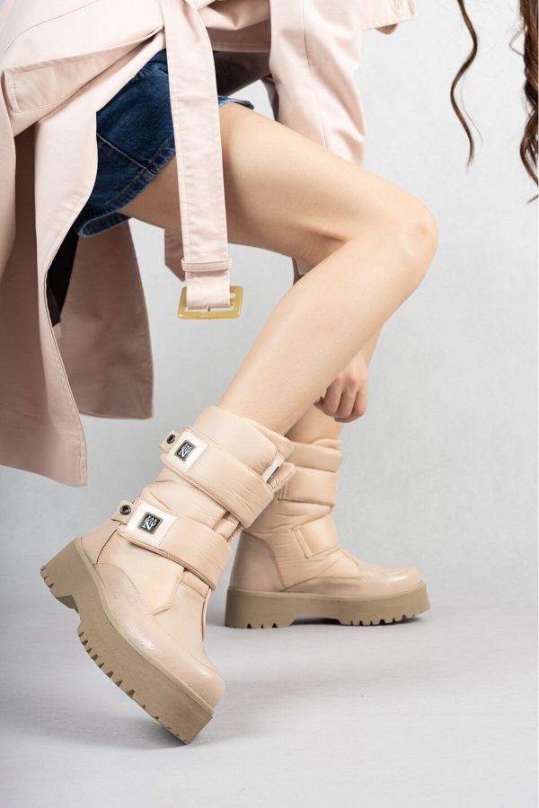 Tesa Miah Nude Patent Leather Snow Boots Trendyol