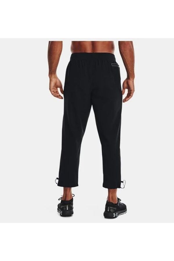 Under armour cropped sweatpants outlet
