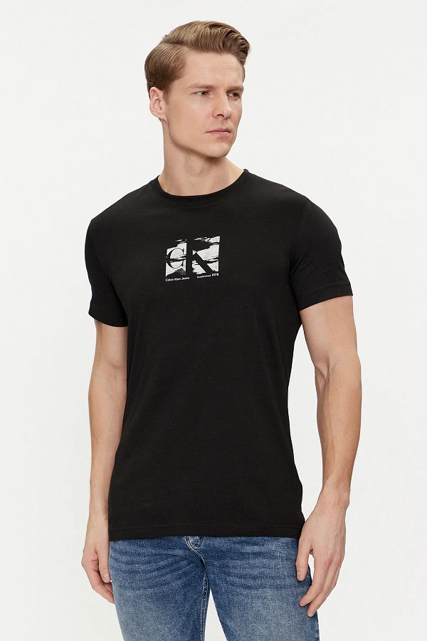 Calvin Klein Men s Cotton Short Sleeve Round Neck Black T Shirt J30J325204 BEH Trendyol