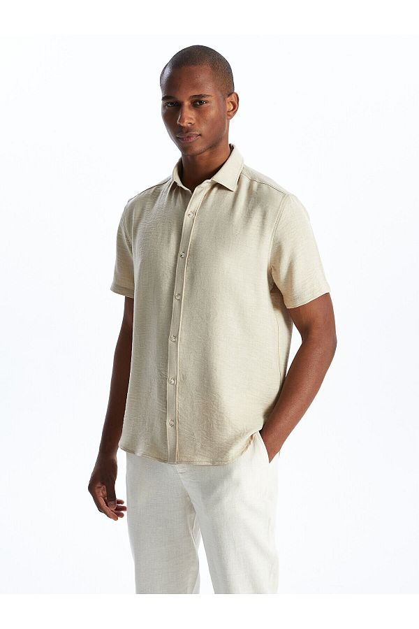 LC Waikiki-Regular Fit Herrenhemd mit kurzen Ärmeln 1