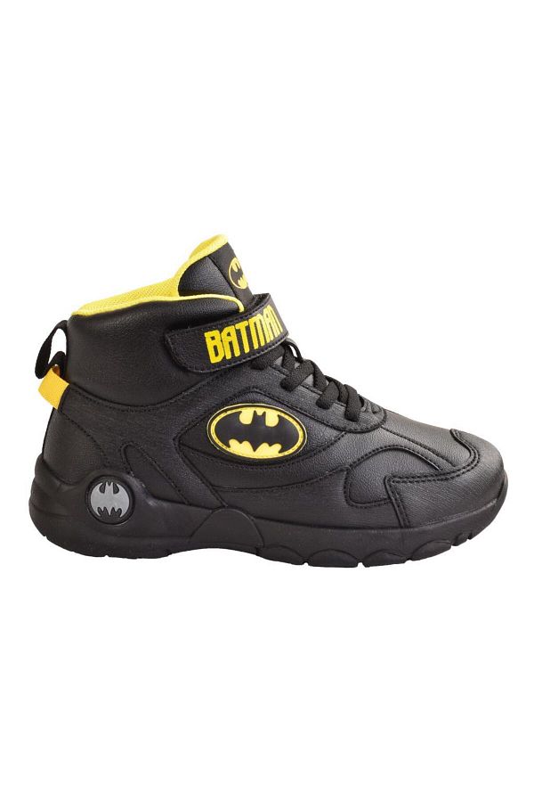 Batman Boy s Water and Cold Weather Resistant Winter Boots with Fleece Inside Trendyol