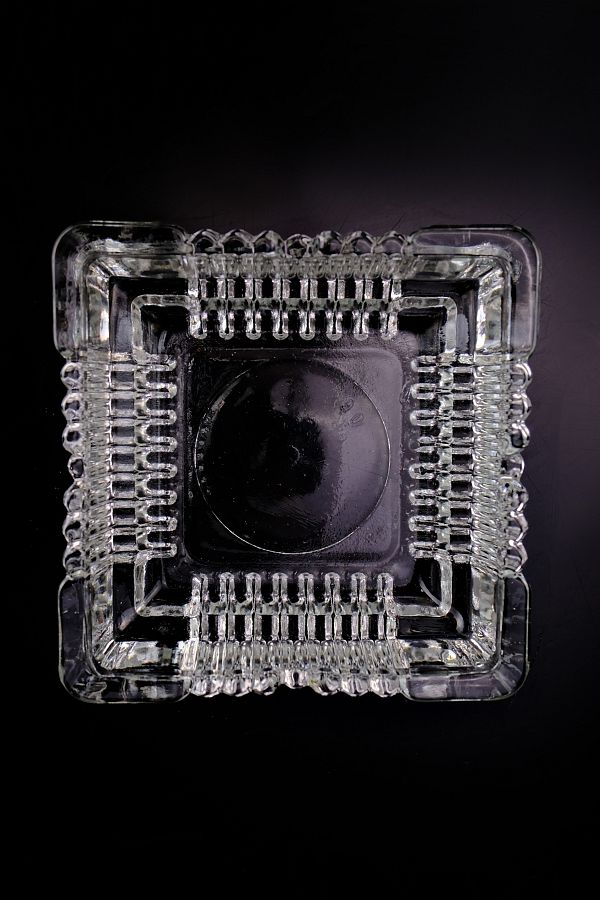 Digithome-Quadra Glass Square Ashtray - 10 Cm Model C1-1-276 1