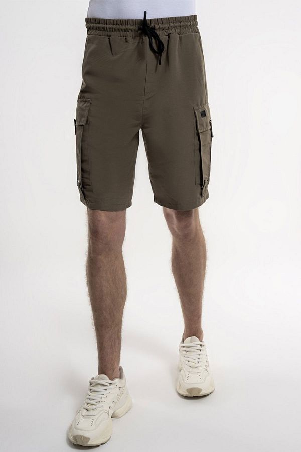 Loft Shorts Khaki Normal waist Trendyol