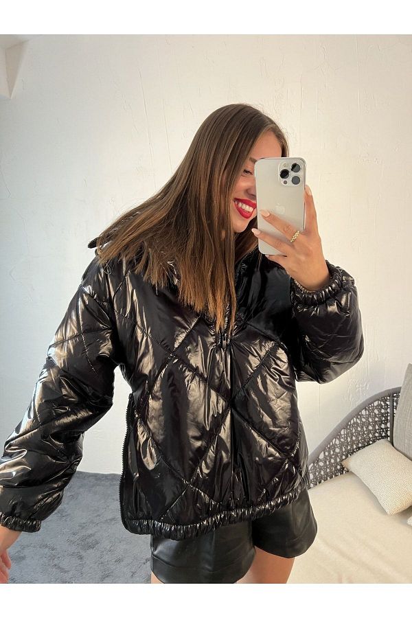 EZNOW Women s Shiny Half Zip Puffer Jacket black Trendyol