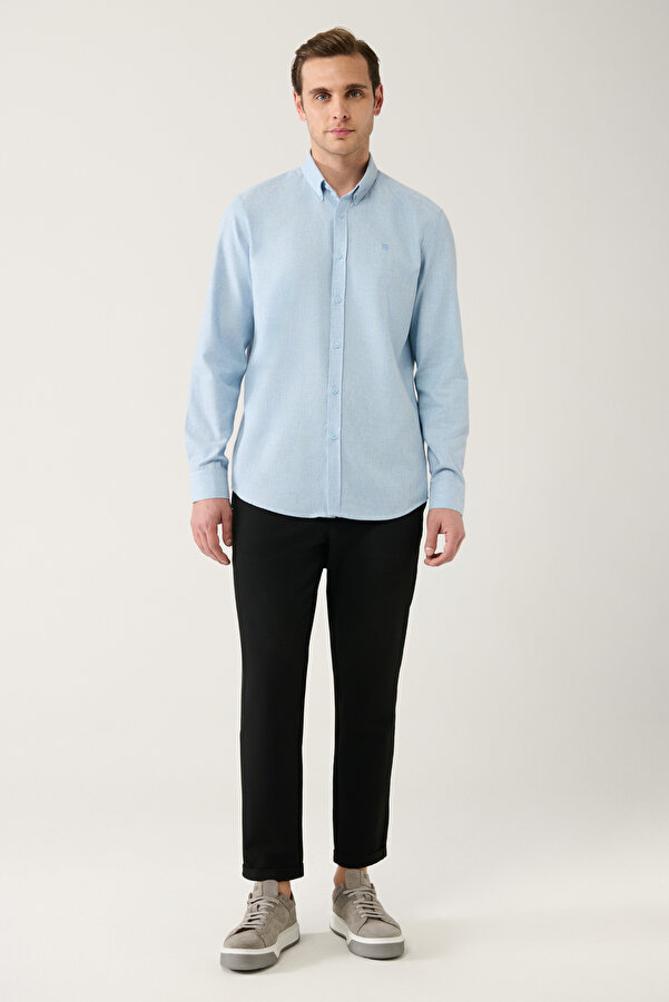 hellblaues herrenhemd