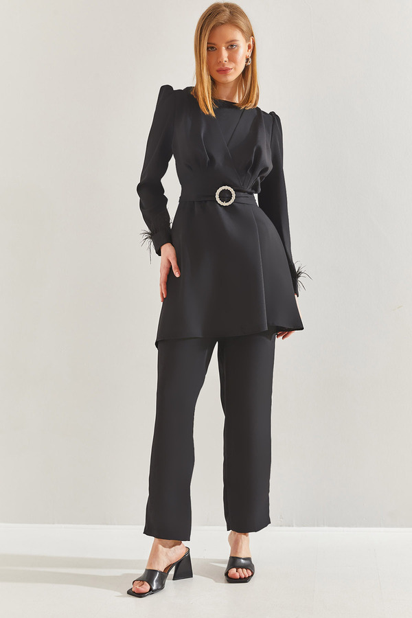 Elegantes, einfarbiges zweiteiliges Set für Damen Elegantes, einfarbiges zweiteiliges Set für Damen