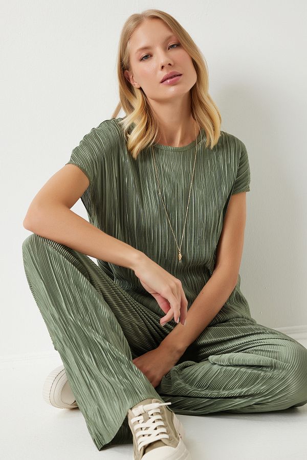Happiness İstanbul-Grünes Plissee-Set aus Bluse und Hose für Damen - MC00283 1