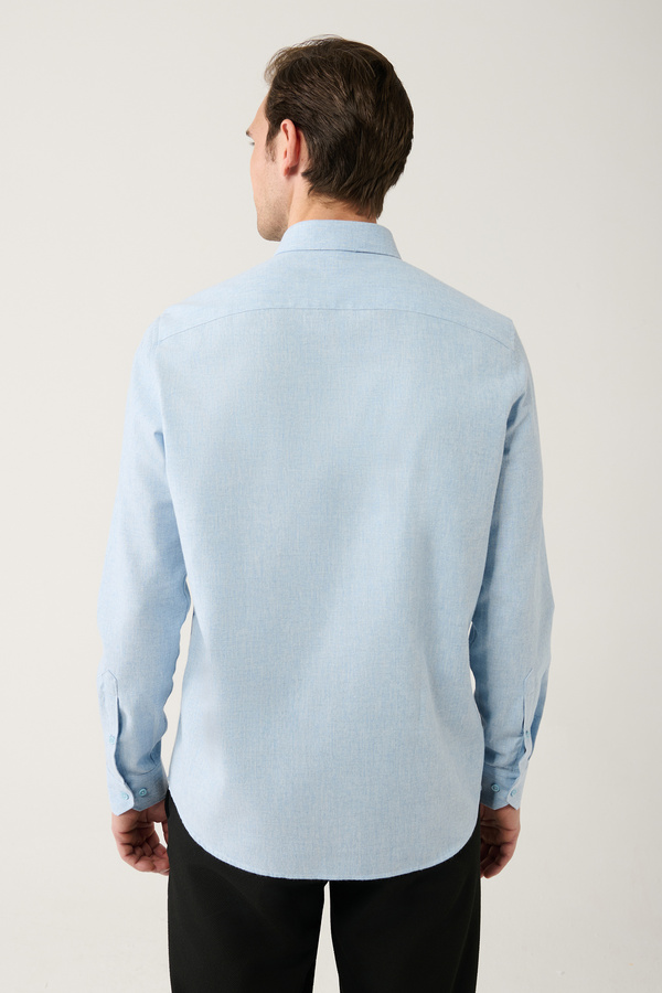 hellblaues herrenhemd