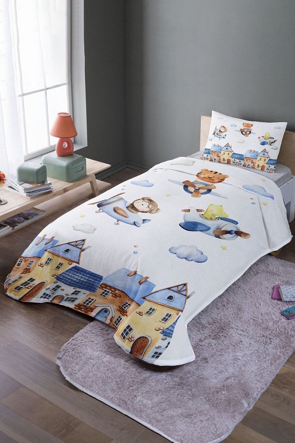 EVPANYA-Pilots in the Town Patterned Single Pique Set and Bedspread 1