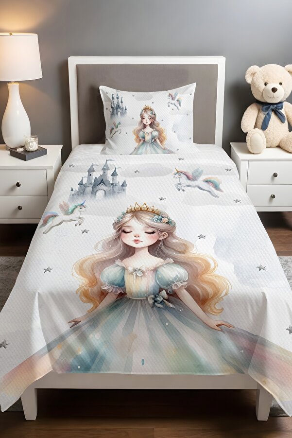 Evpanya Altın Taçlı Prenses Desenli Pike Seti (160x230cm)