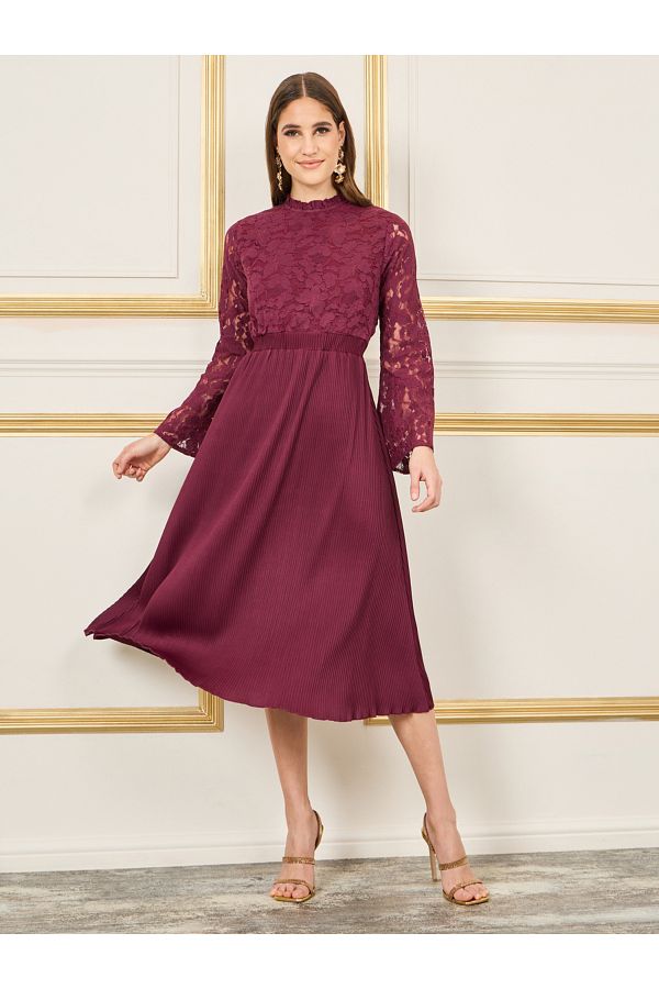 Styli Lace Detail Pleated Hem A Line Midi Dress Trendyol