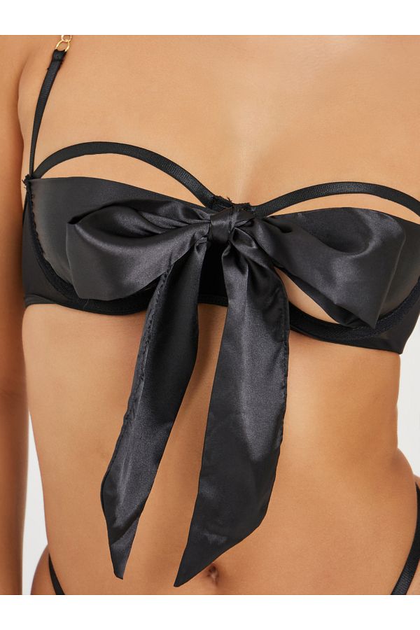 Styli Non Padded Wired Big Satin Bow Bra with Chain Strap Thong Set Trendyol