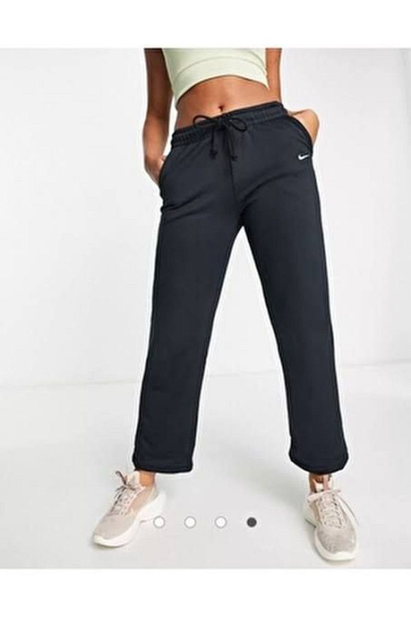 Nike therma sweatpants womens outlet