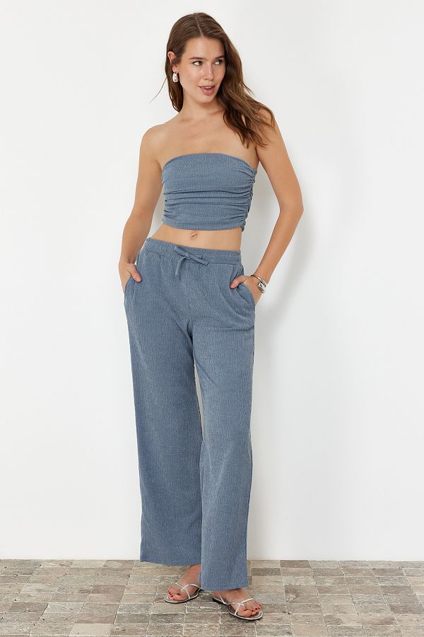 Trendyol Collection-Ευέλικτο πλεκτό παντελόνι Premium Indigo με φαρδύ πόδι TWOSS24PL00054 1