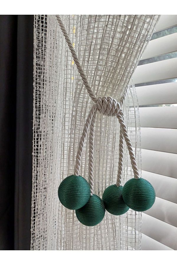 venedik home-Emerald Colored 4 Ball Modern Ecru Wrapped Tulle and Background Curtain Binding Apparatus - Brachol 1