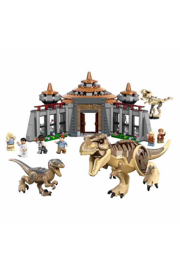 LEGO Jurassic Park Visitor Center T. rex and Raptor Attack 76961 12 Years Old and Above Child Trendyol