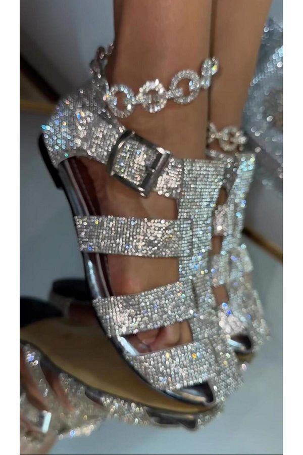 Giydim Gidiyor Silver Super Star Sandals with Crystal Stones Trendyol