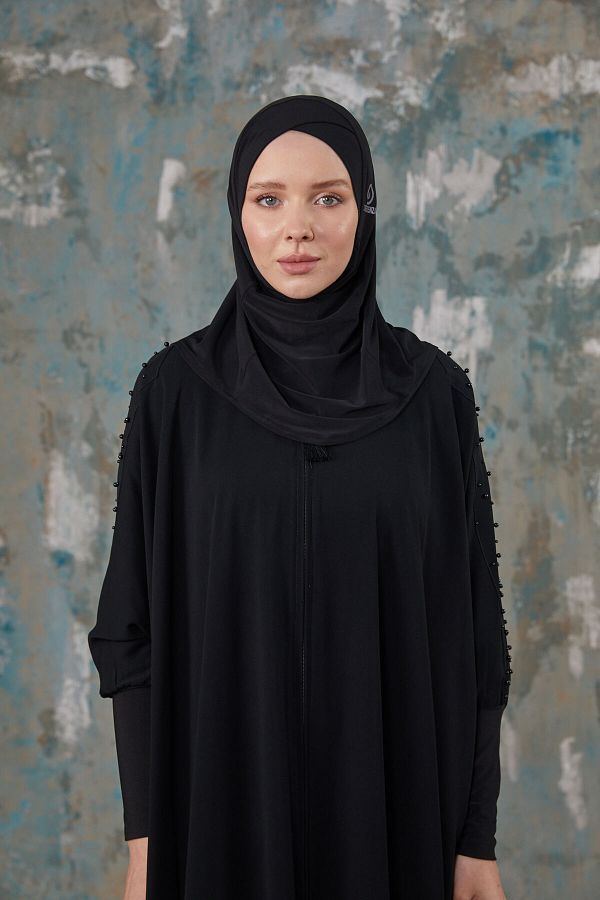 Differenza-Black Cross Hologram Bonnet - Stylish Design 1