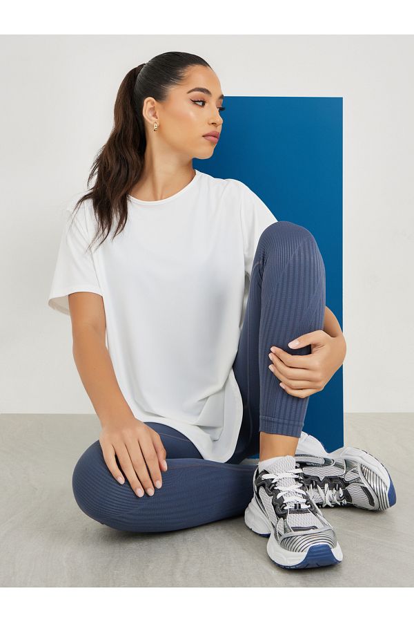 Slogan yoga tops online