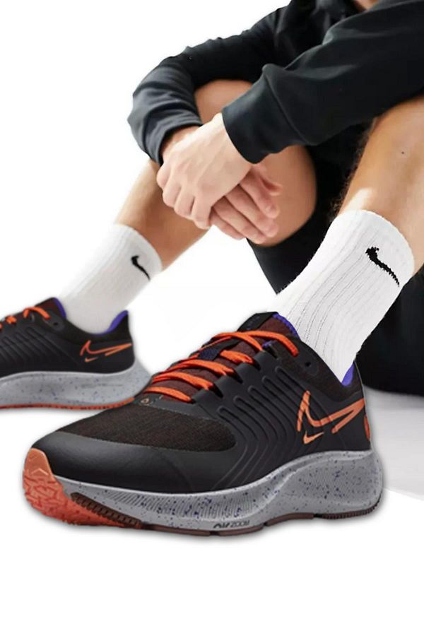Nike flat sports shoes new arrivals