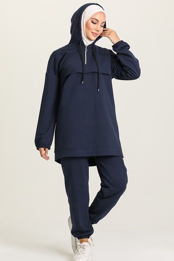 festmoda-Navy Blue Women's Sports Set - Half Zipper 1