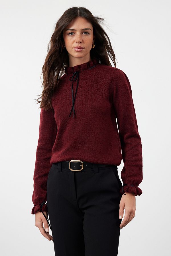 Trendyol Collection-Sweter z dzianiny Claret Red - miękka faktura, ażurowe zdobienia i kokarda Twoaw21Kz2355 1