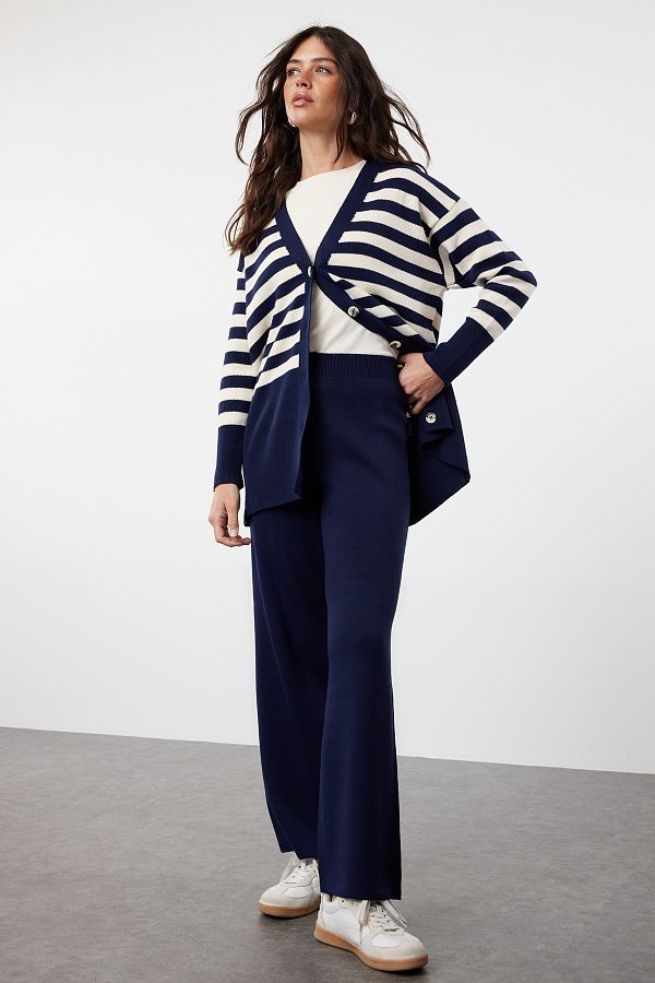 Trendyol Modest-Σετ μπλέ πλεκτά ζακέτα και παντελόνι - TCTAW24US00054 1