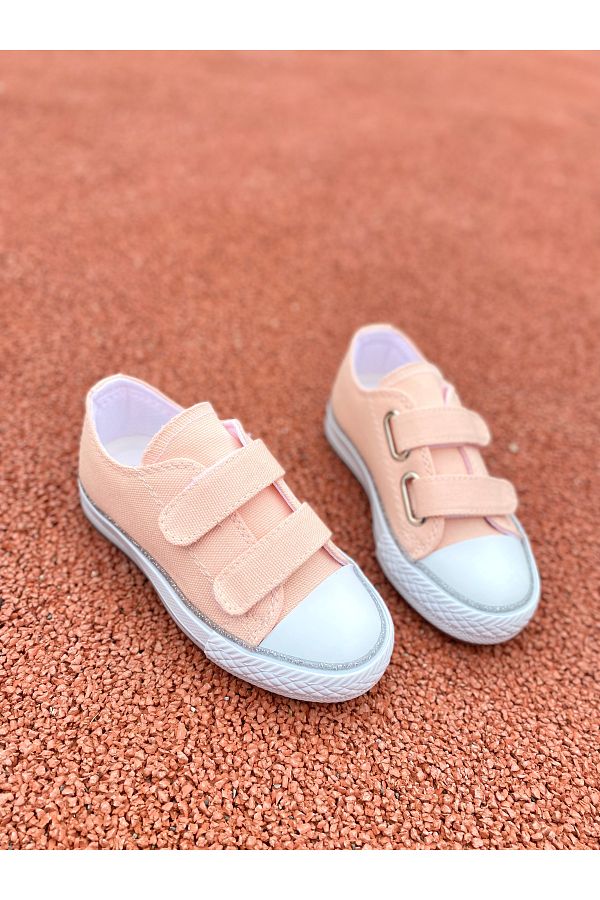 Wide sneakers for girls hot sale