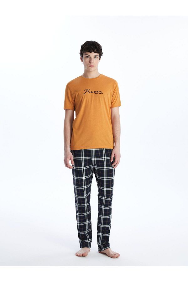 LC Waikiki-Σετ ανδρικών πιτζάμες Standard Fit 1