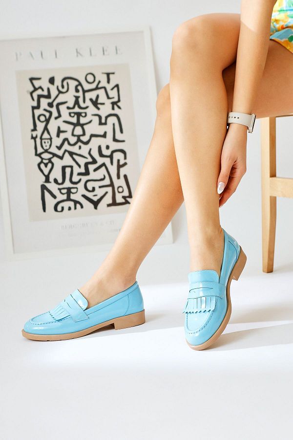 Limoya-Pantofi casual de damă Begona Blue din piele lacuită cu detaliu ciucuri 1