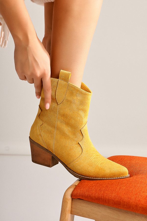 Limoya Ankle Boots Yellow Flat Trendyol